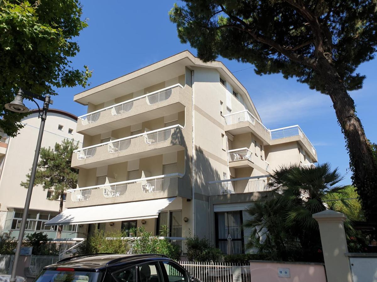 B&B Domus Mea Cesenatico Buitenkant foto